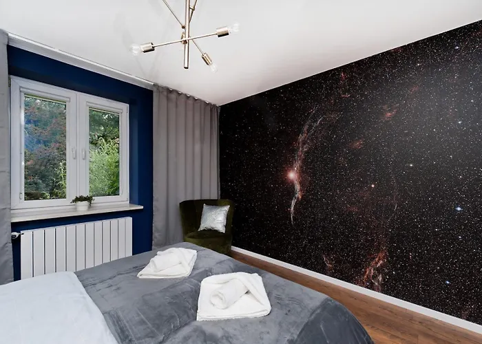 Charming With Balcony, Jewish District 公寓 *