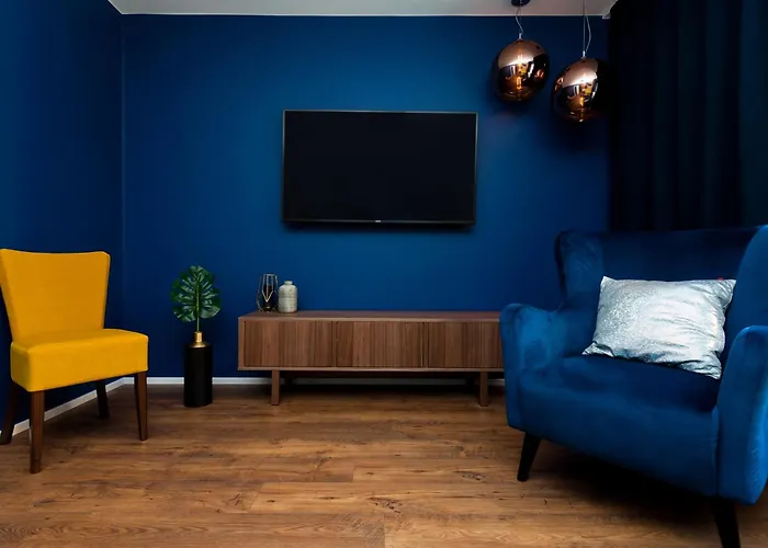 Charming With Balcony, Jewish District