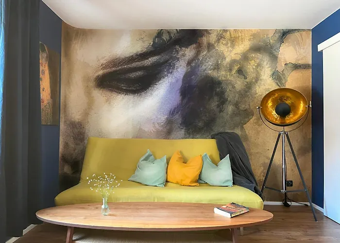 Charming With Balcony, Jewish District 公寓