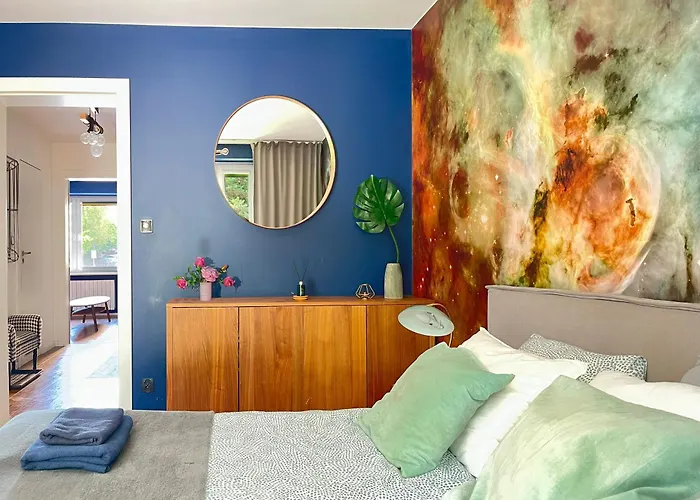 Charming With Balcony, Jewish District 公寓 *