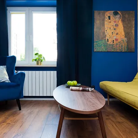 Charming With Balcony, Jewish District Apartament *