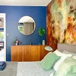 Charming With Balcony, Jewish District Apartment *